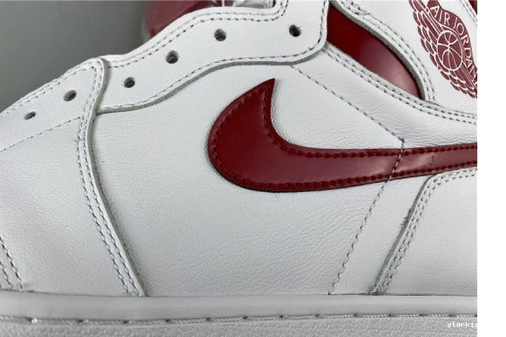 Metallic 555088-103 Retro Jordan (2017) AIR Red 1 555088-103 0503
